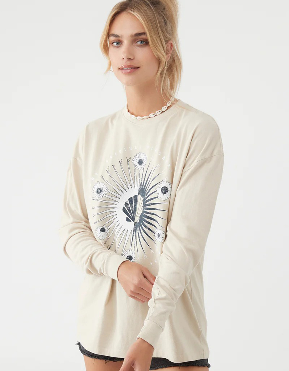 Tops & Shirts for Women Tillys