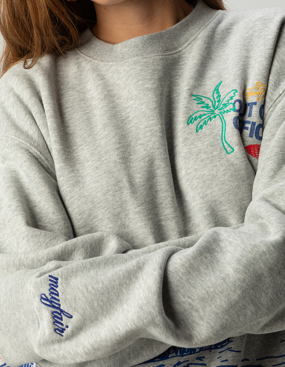 THE MAYFAIR GROUP Checked Out Womens Oversized Crewneck Sweatshirt - HEATHER GRAY