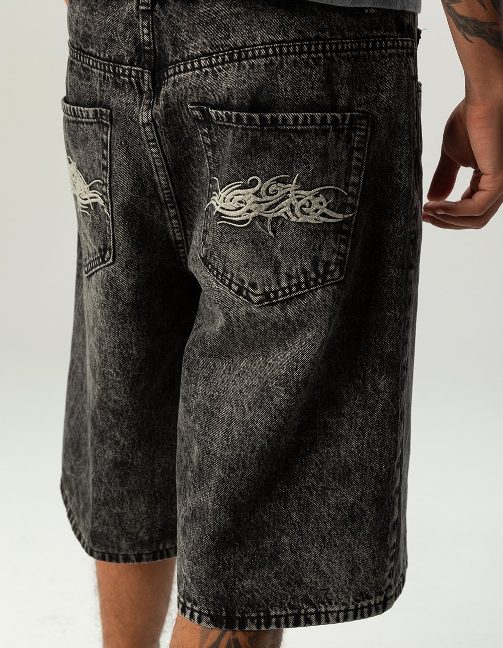 RSQ Mens Baggy Embroidered Jorts - WASHED BLACK