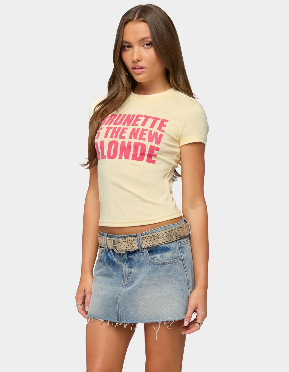 EDIKTED Brunette Tee - LT YELLOW