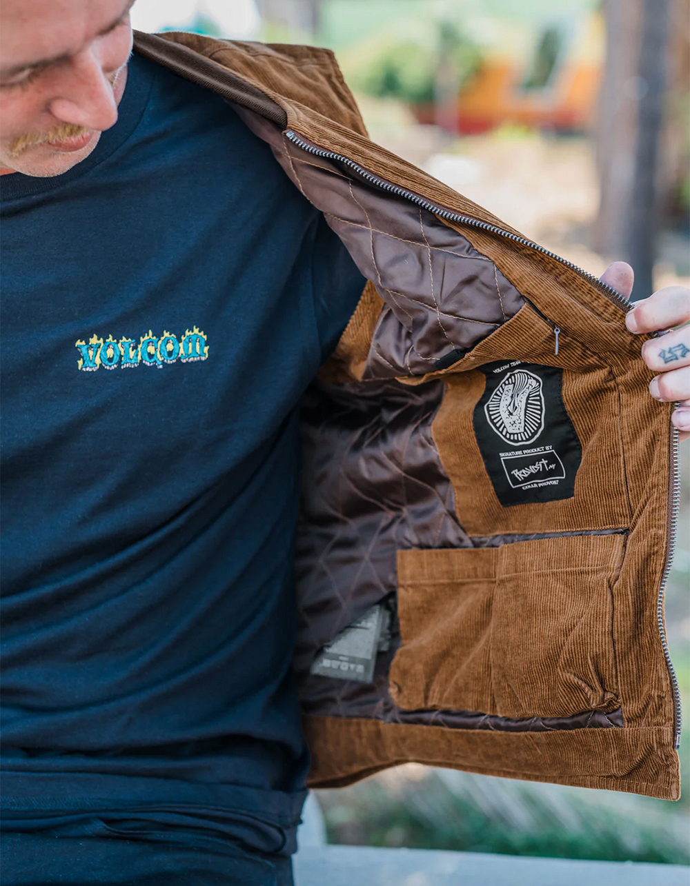 トップス VOLCOM SKATE VITALS COLLIN PROVOST VEST VOLCOM Skate Vitals Collin Provost Mens Vest - KHAKI | Tillys