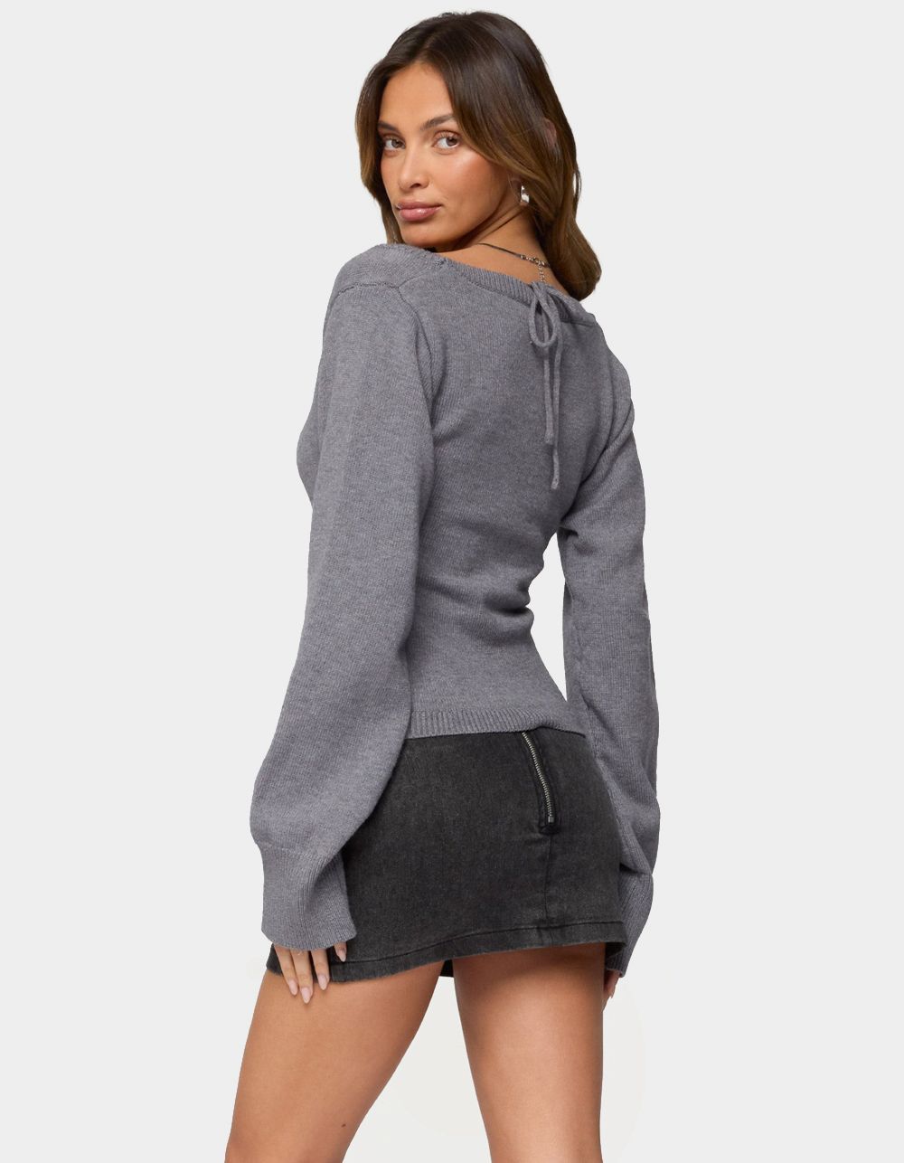 EDIKTED Stacie V-Neck Sweater - GRAY