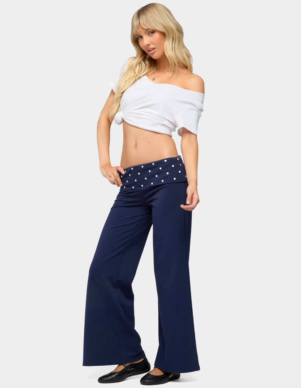 EDIKTED Petite Reeva Polka Dot Foldover Pants - NAVY