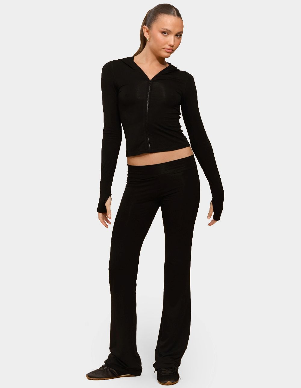EDIKTED Callan Flared Pants - BLACK