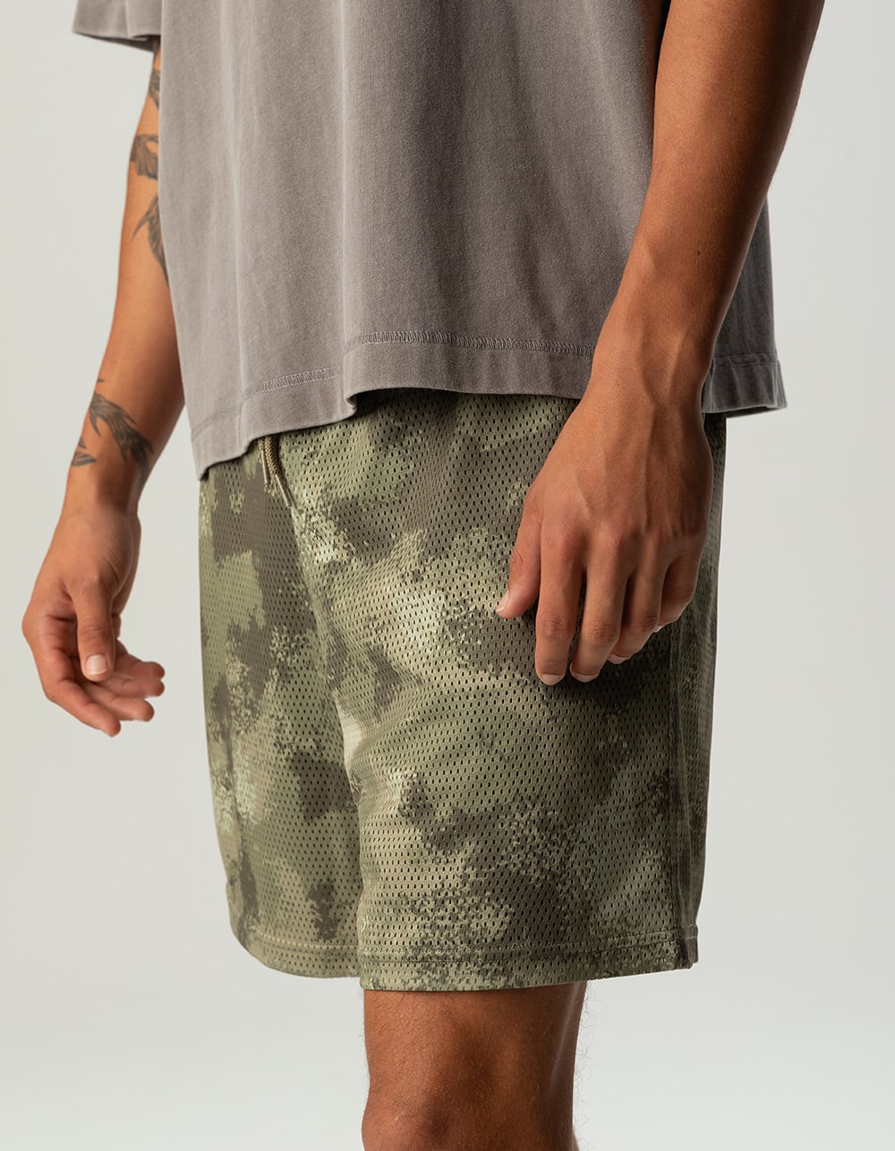 RSQ Mens 6" Mesh Shorts