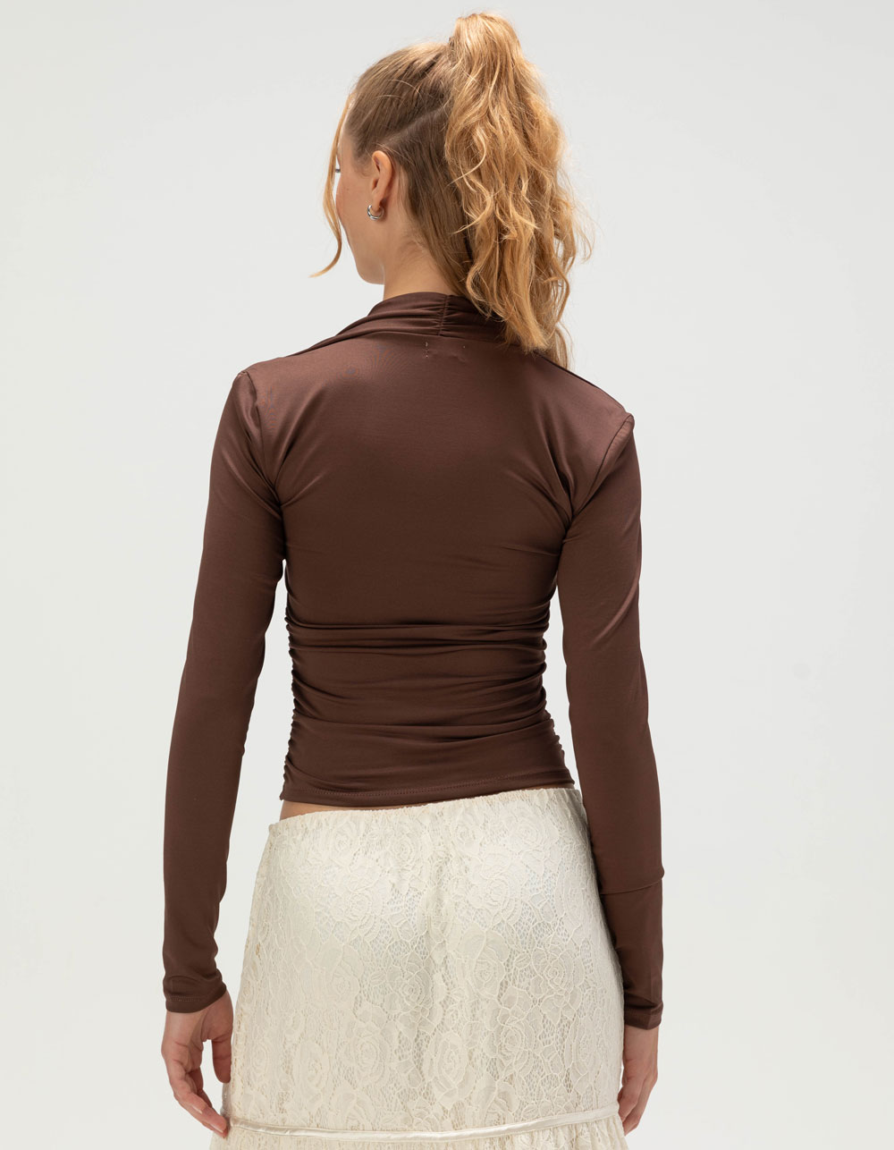WEST OF MELROSE Womens Ruched Butter Soft Long Sleeve Top - BROWN