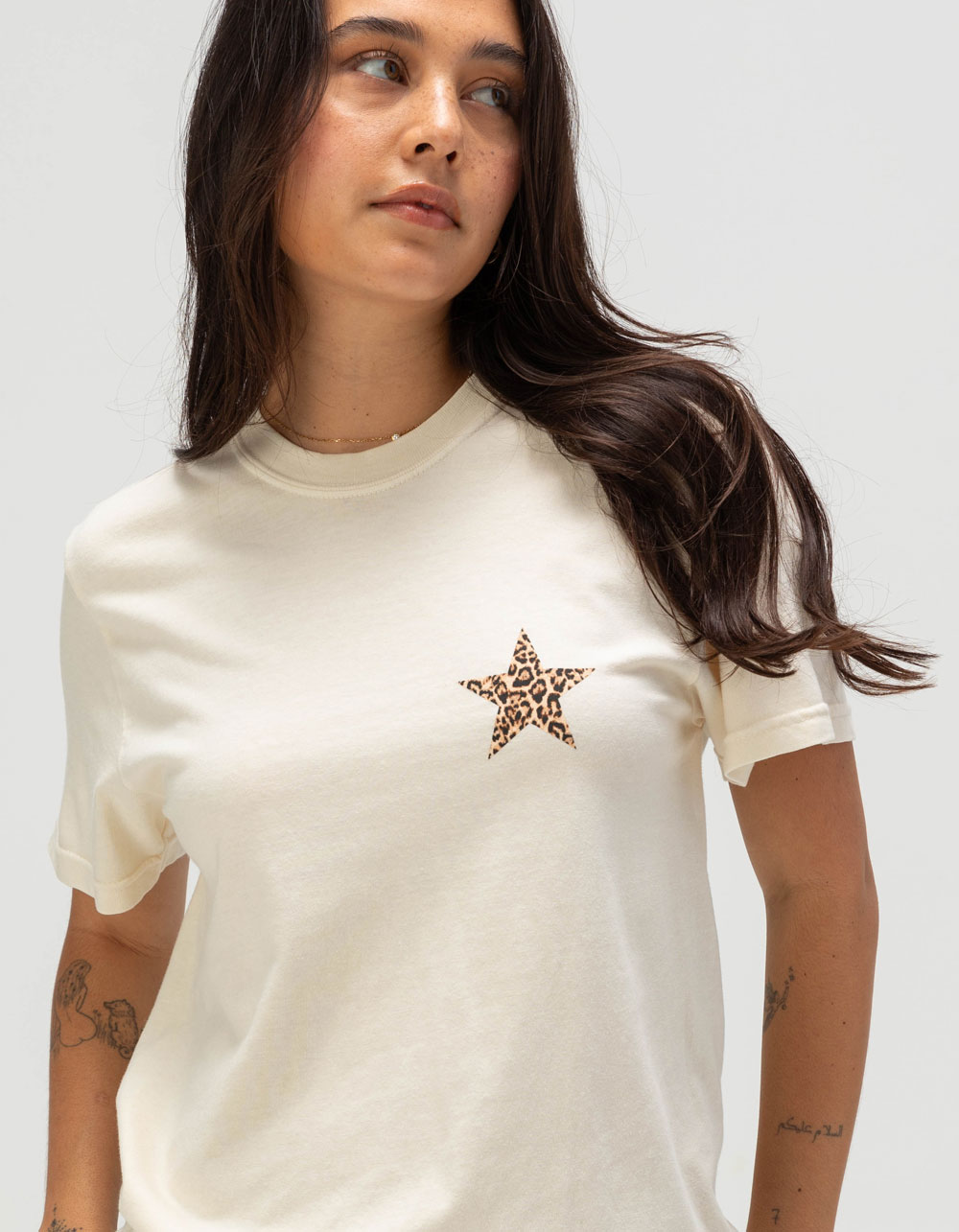 RIOT SOCIETY Leopard Star Womens Boyfriend Tee - CREAM