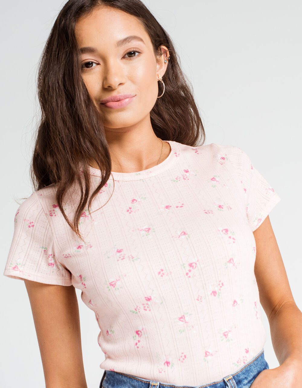 IVY & MAIN Ditsy Pointelle Womens Rose Tee image number 0