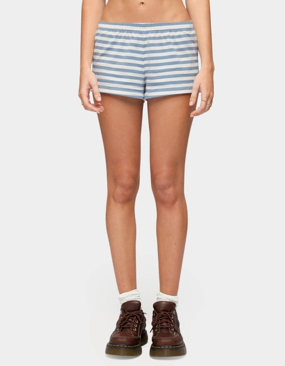 EDIKTED Aubrie Striped Shorts - LIGHT BLUE