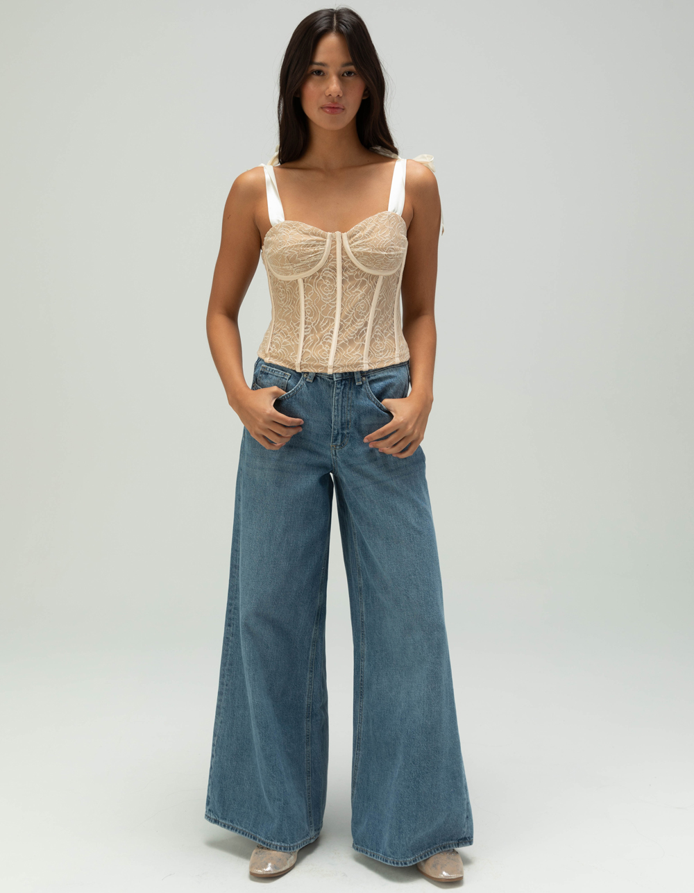 WEST OF MELROSE Womens Lace Corset Top - CREAM