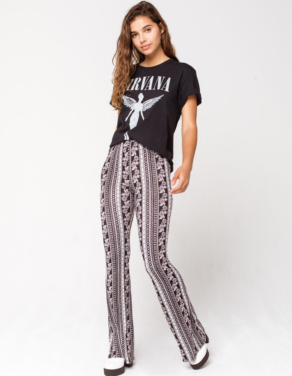 IVY & MAIN Floral Flare Womens Pants - BLACK COMBO | Tillys