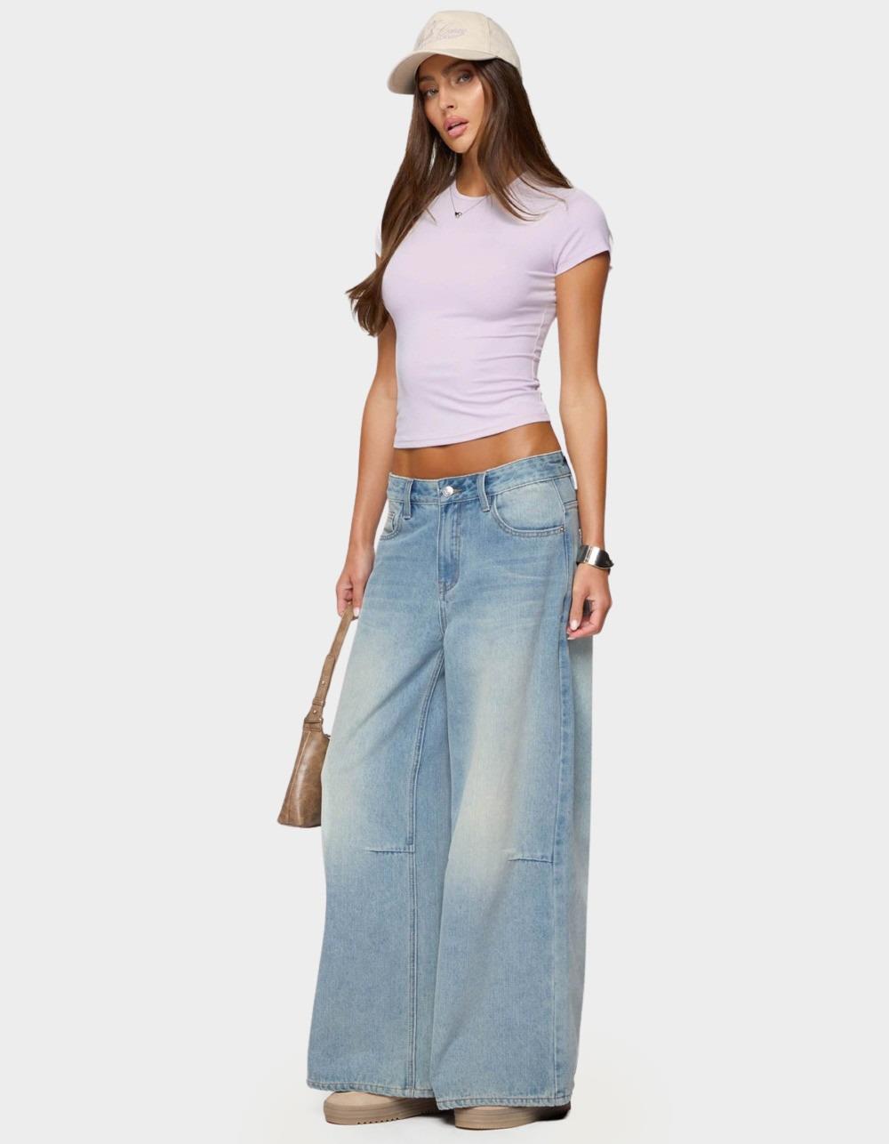 EDIKTED Tay Short Sleeve Top