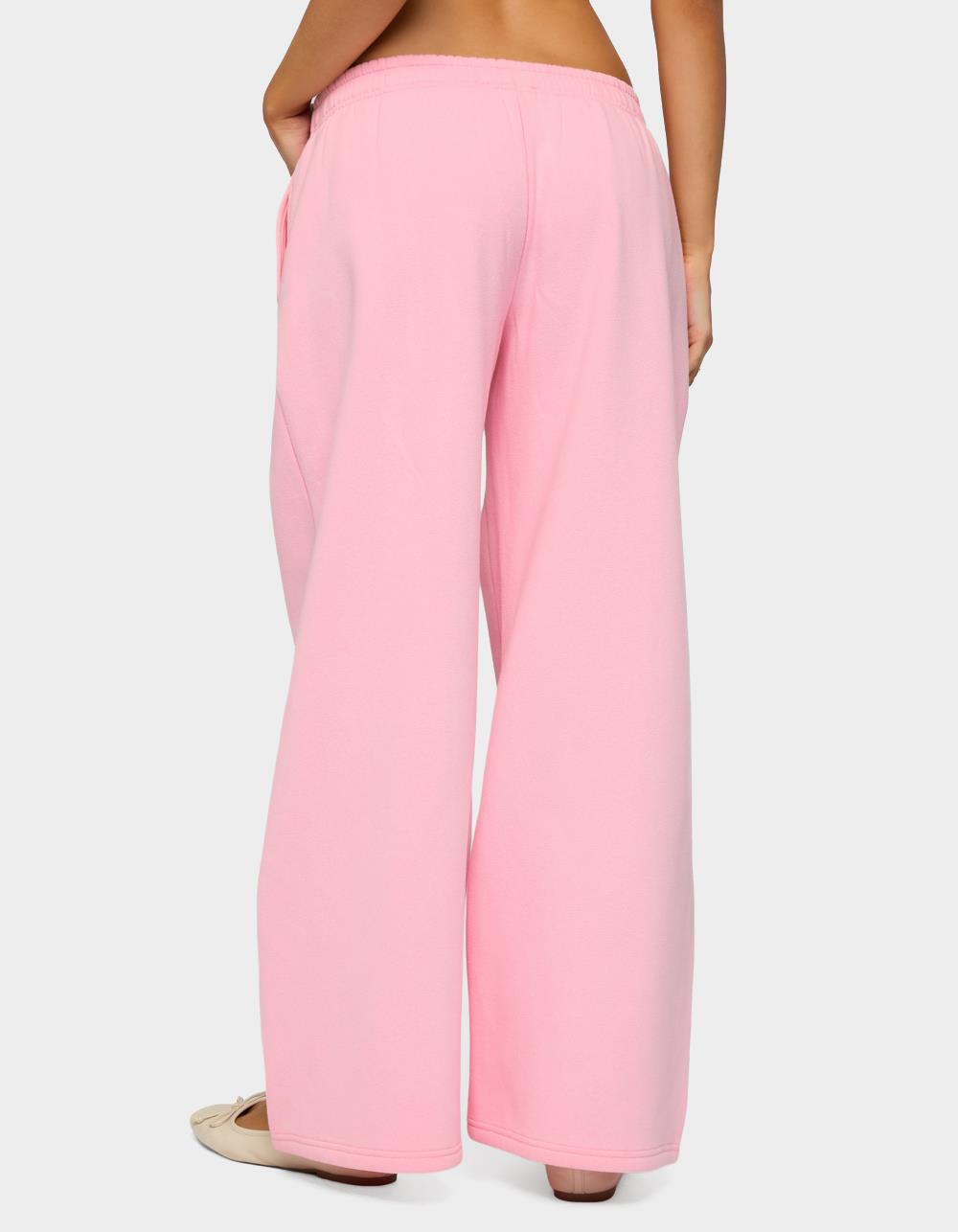EDIKTED Keychain Cutie Straight Leg Sweatpants - PINK