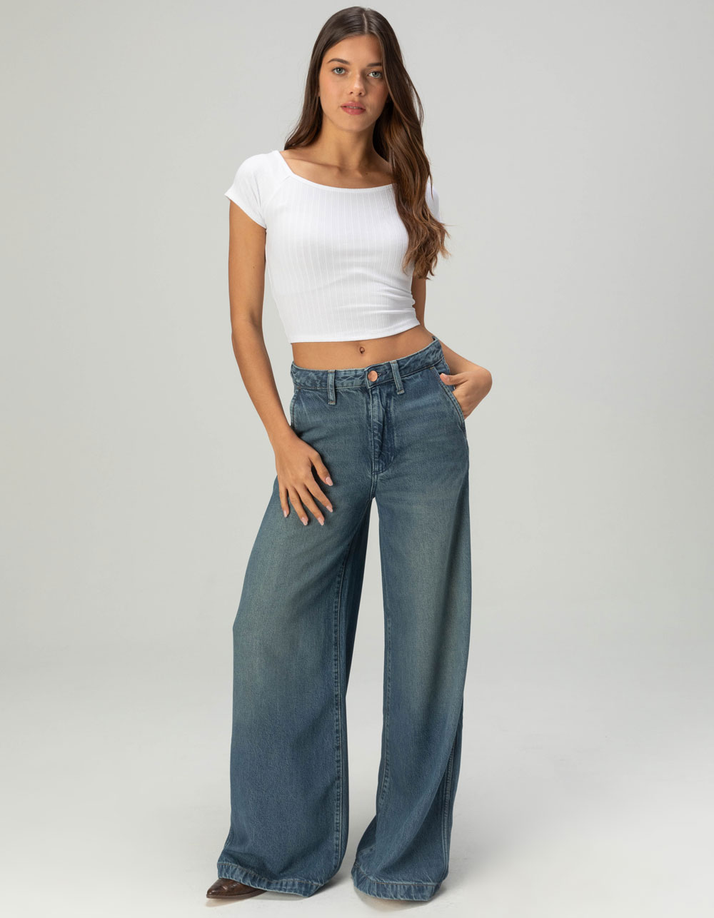 TILLYS Boat Neck Womens Tee - WHITE