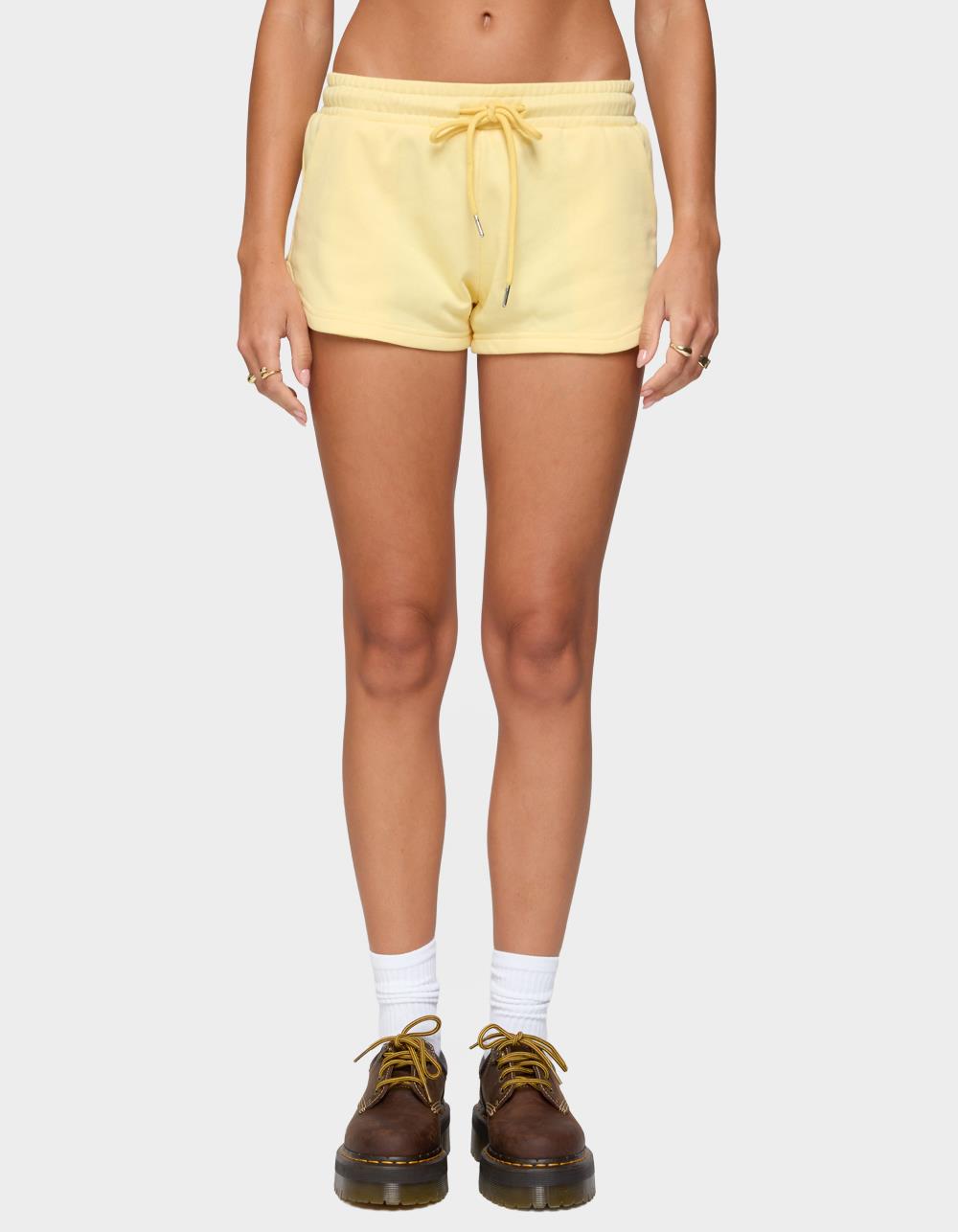 EDIKTED Kordelia Shorts - YELLOW