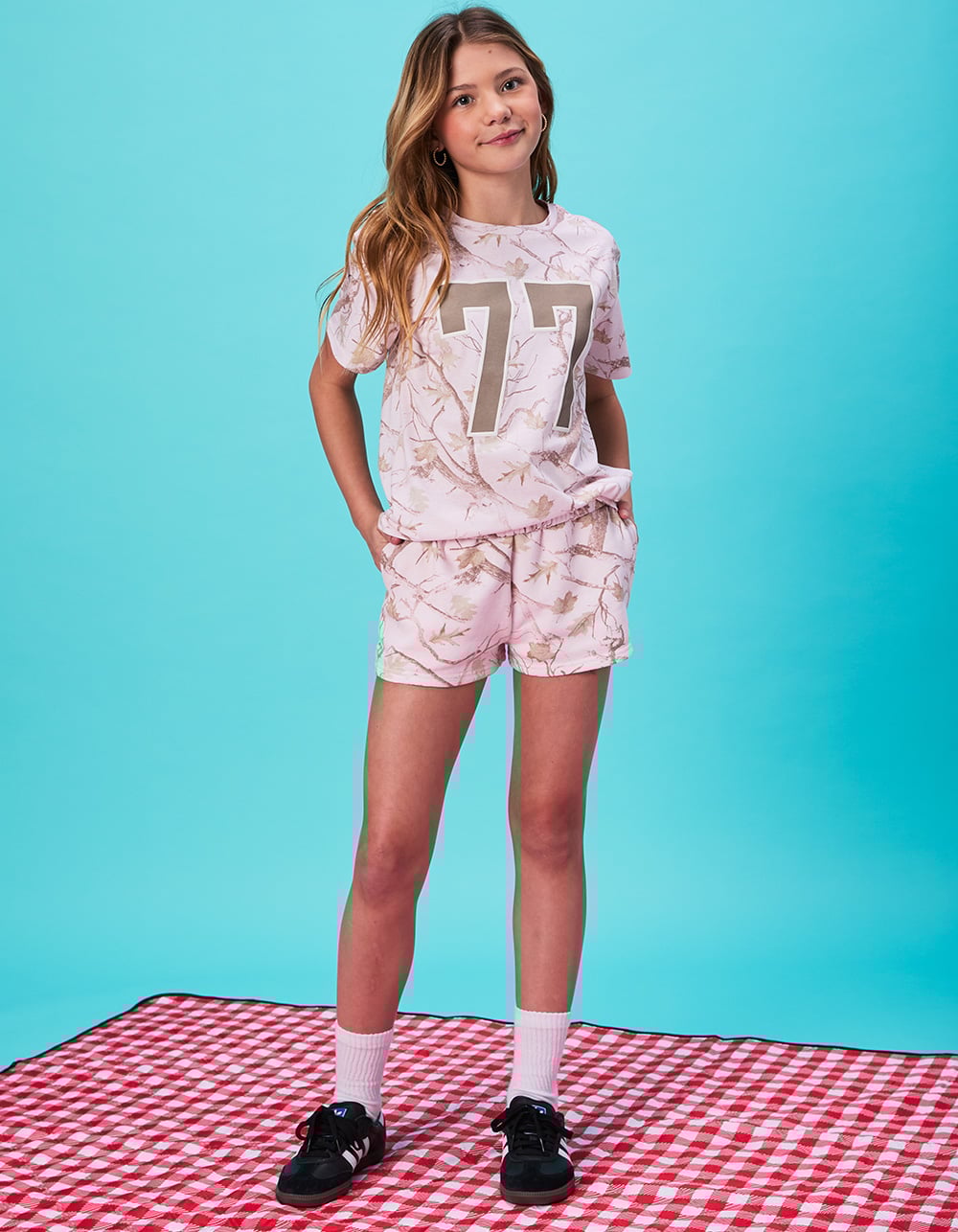 FULL TILT 77 Camo Girls Boyfriend Tee - PINK COMBO