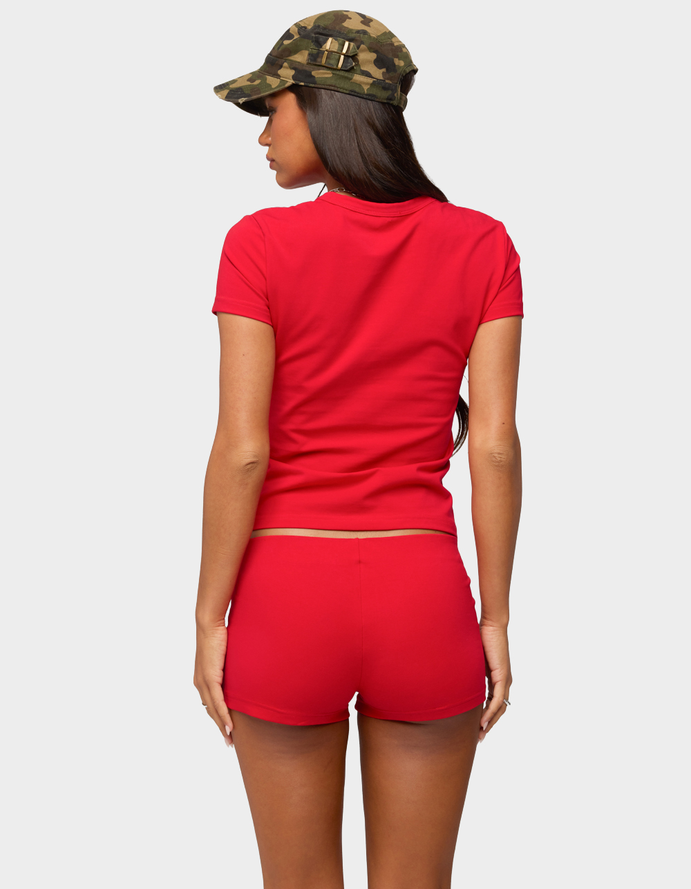 EDIKTED Briony Fitted Tee - RED