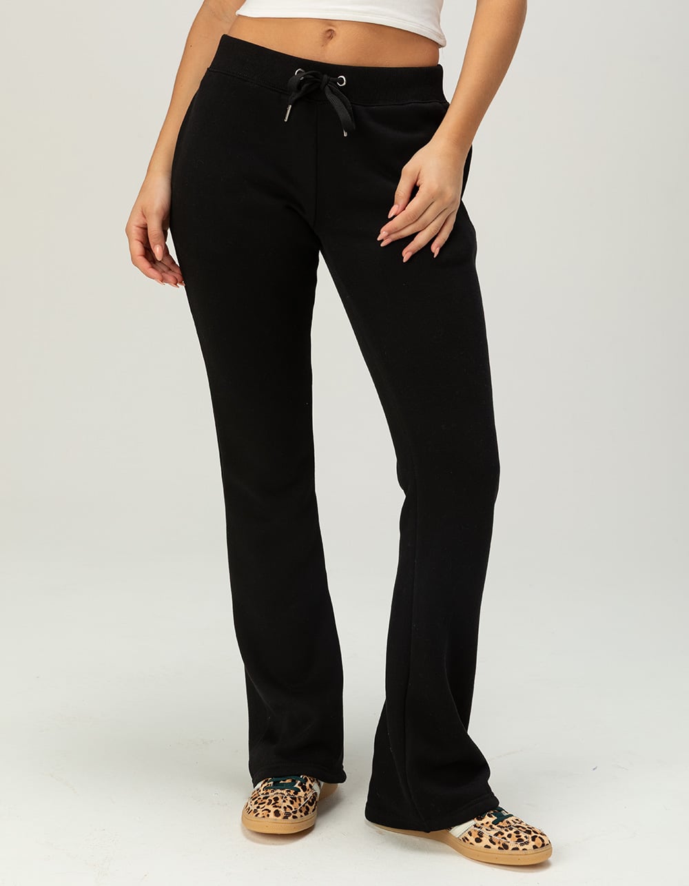 TILLYS Womens Bootcut Sweatpants - BLACK
