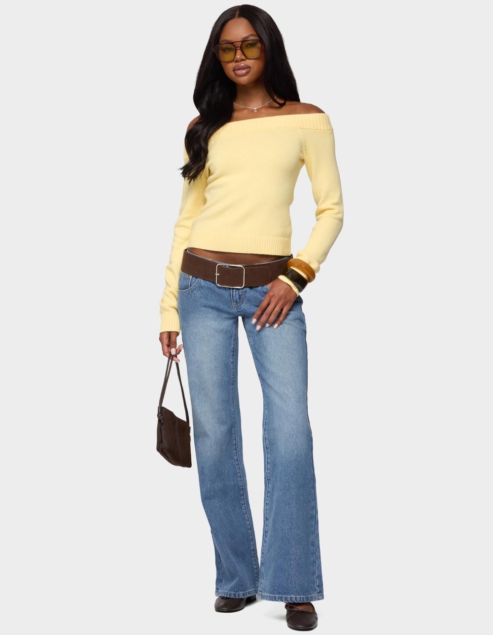 EDIKTED Kiarah Low Rise Flared Jeans - LIGHT BLUE