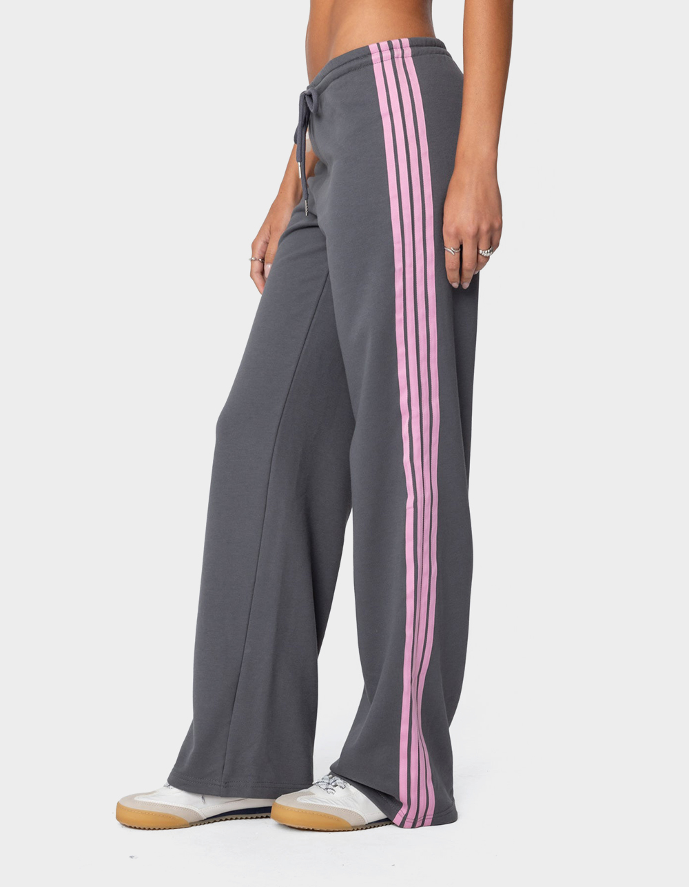EDIKTED Averie Contrast Striped Sweatpants - GRAY