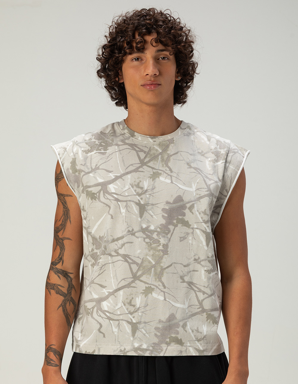 RSQ Mens Washed Crop Muscle Tee - LIGHT CAMO