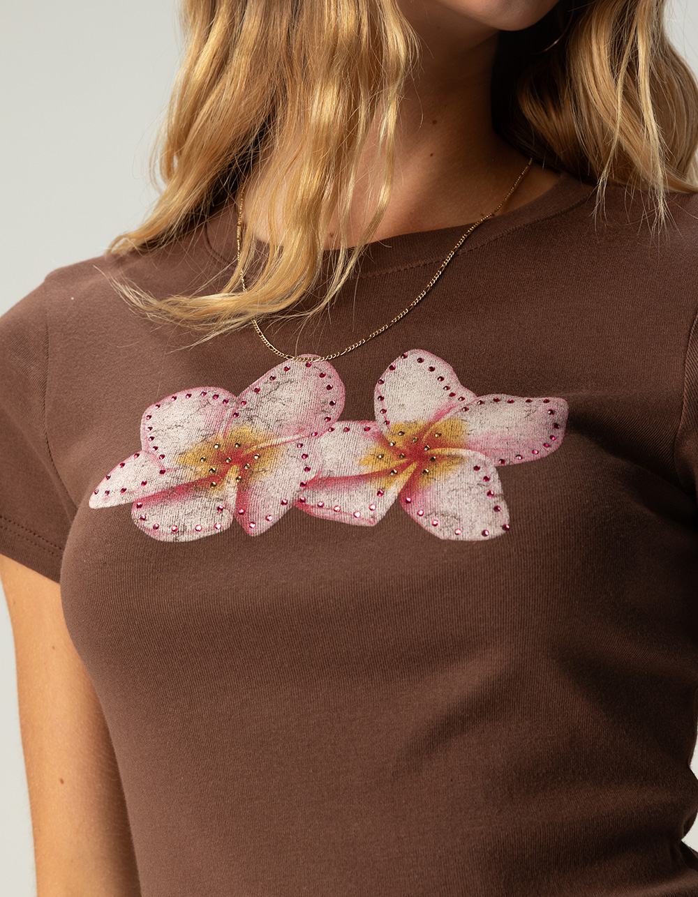 FULL TILT Rhinestone Flower Womens Baby Tee - BROWN