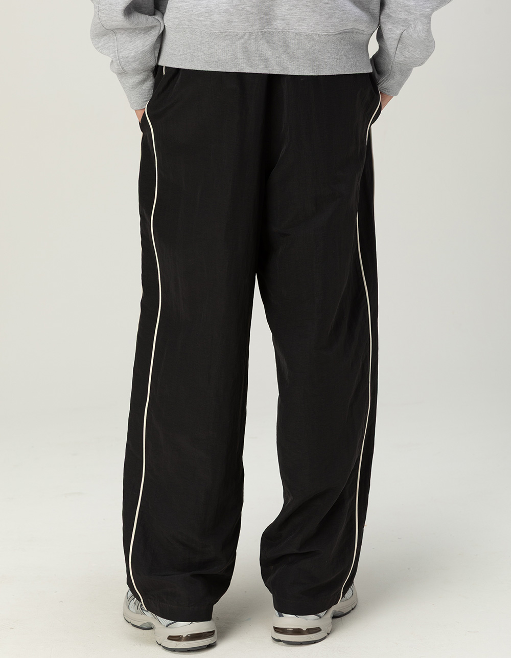 RSQ Mens Nylon Track Pants - BLACK
