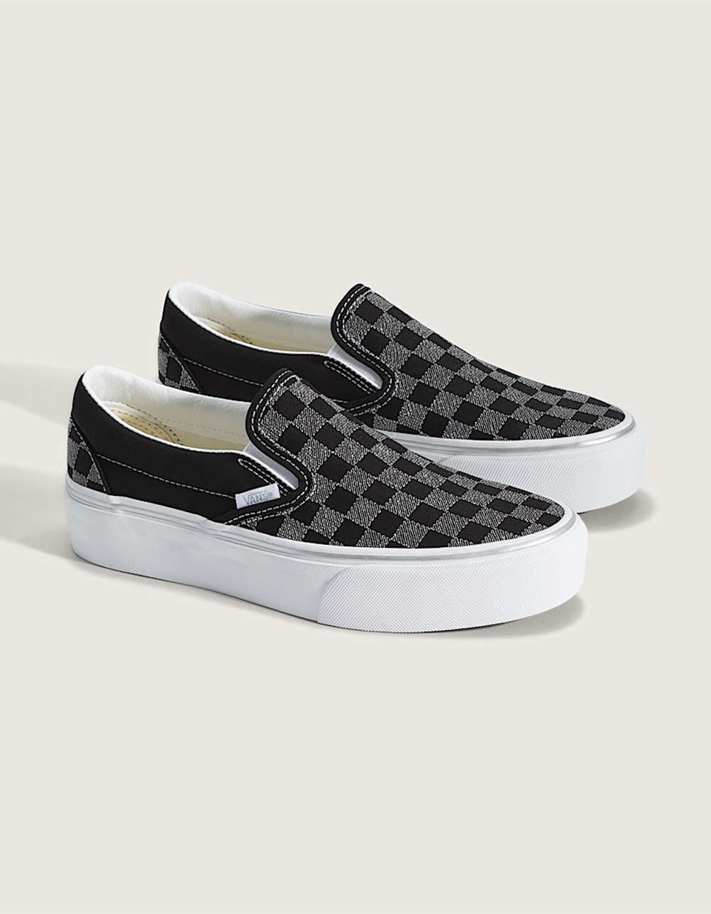 VANS Classic Slip-On Checkerboard Womens Platform Shoes - BLACK COMBO