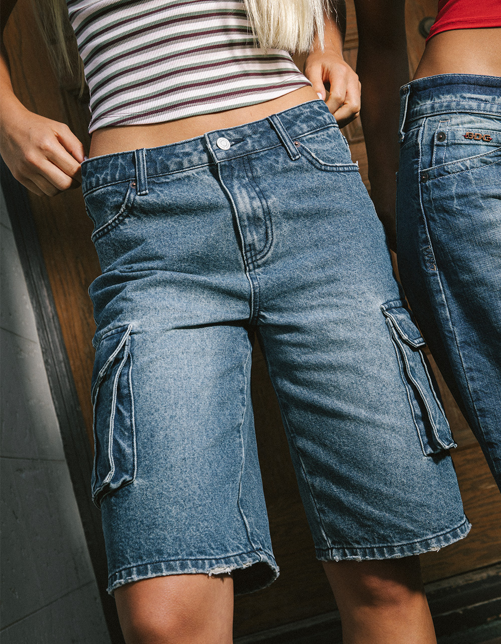 RSQ Womens Cargo Jorts - MEDIUM WASH