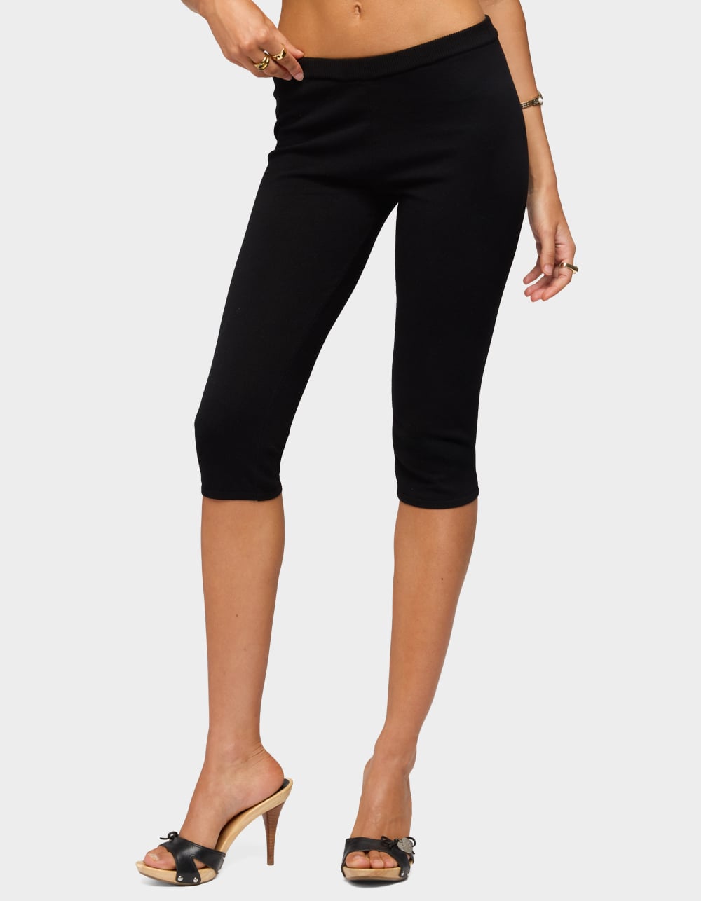 EDIKTED Vanessa Knit Capri Pants - BLACK