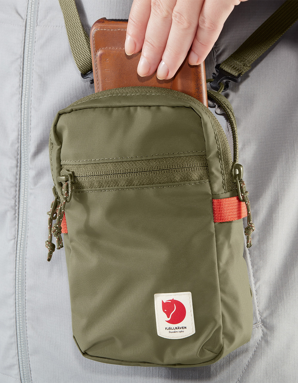 FJALLRAVEN High Coast Pocket Crossbody Bag BLACK Tillys