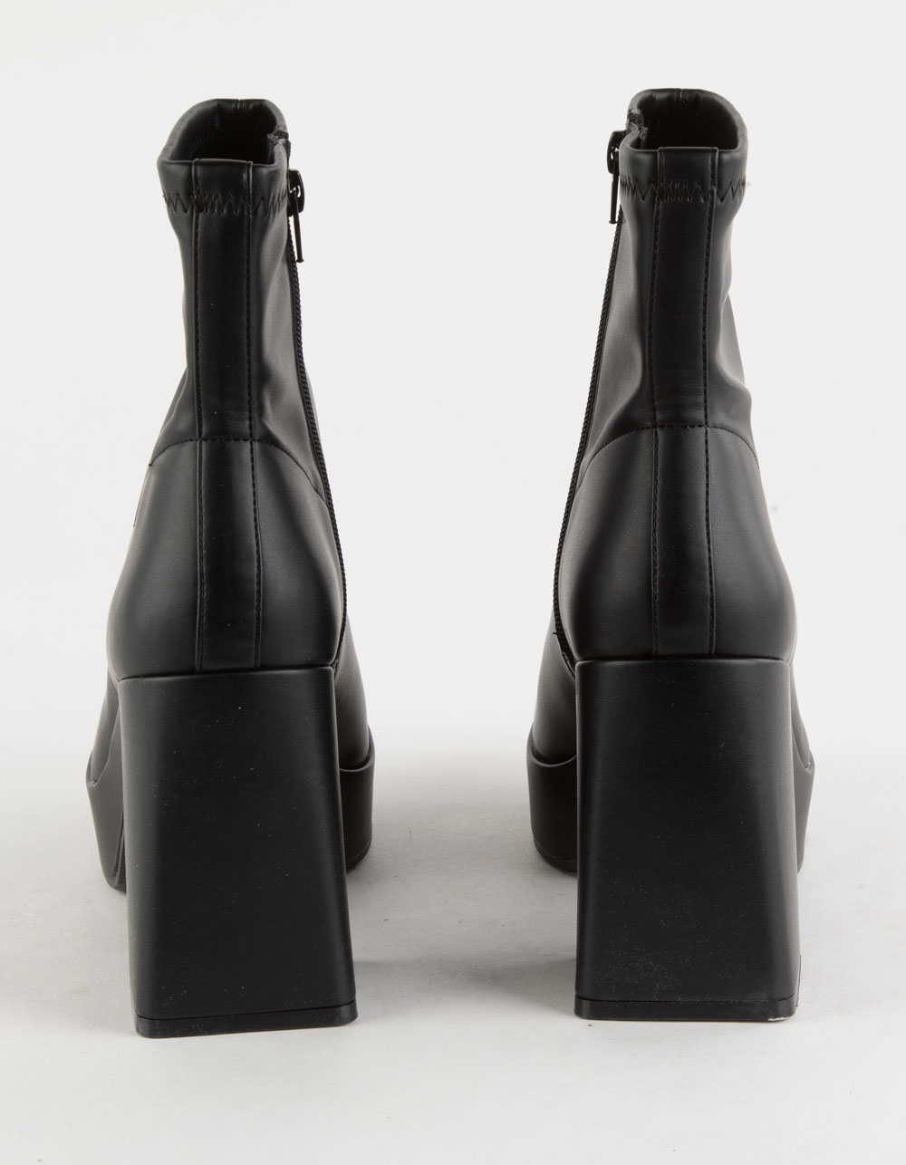 MIA Ilia Womens Square Toe Ankle Booties BLACK Tillys