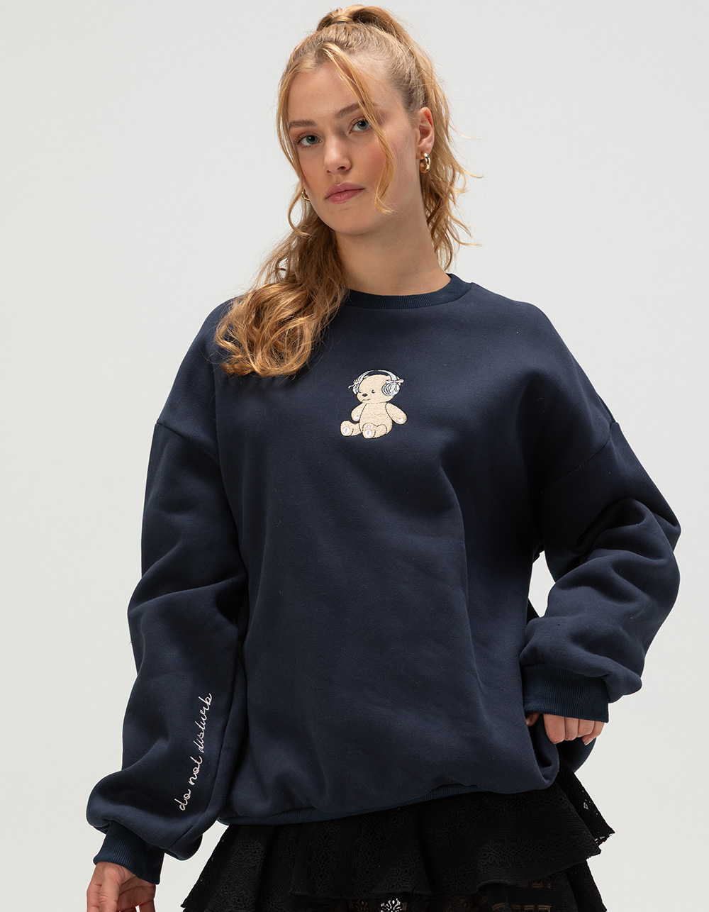 HAPPY CAMP3R Do Not Disturb Womens Crewneck Sweatshirt - NAVY