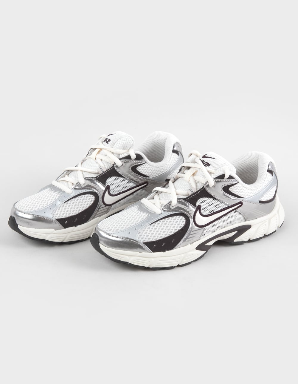 NIKE V5 RNR Girls Shoes - WHITE COMBO