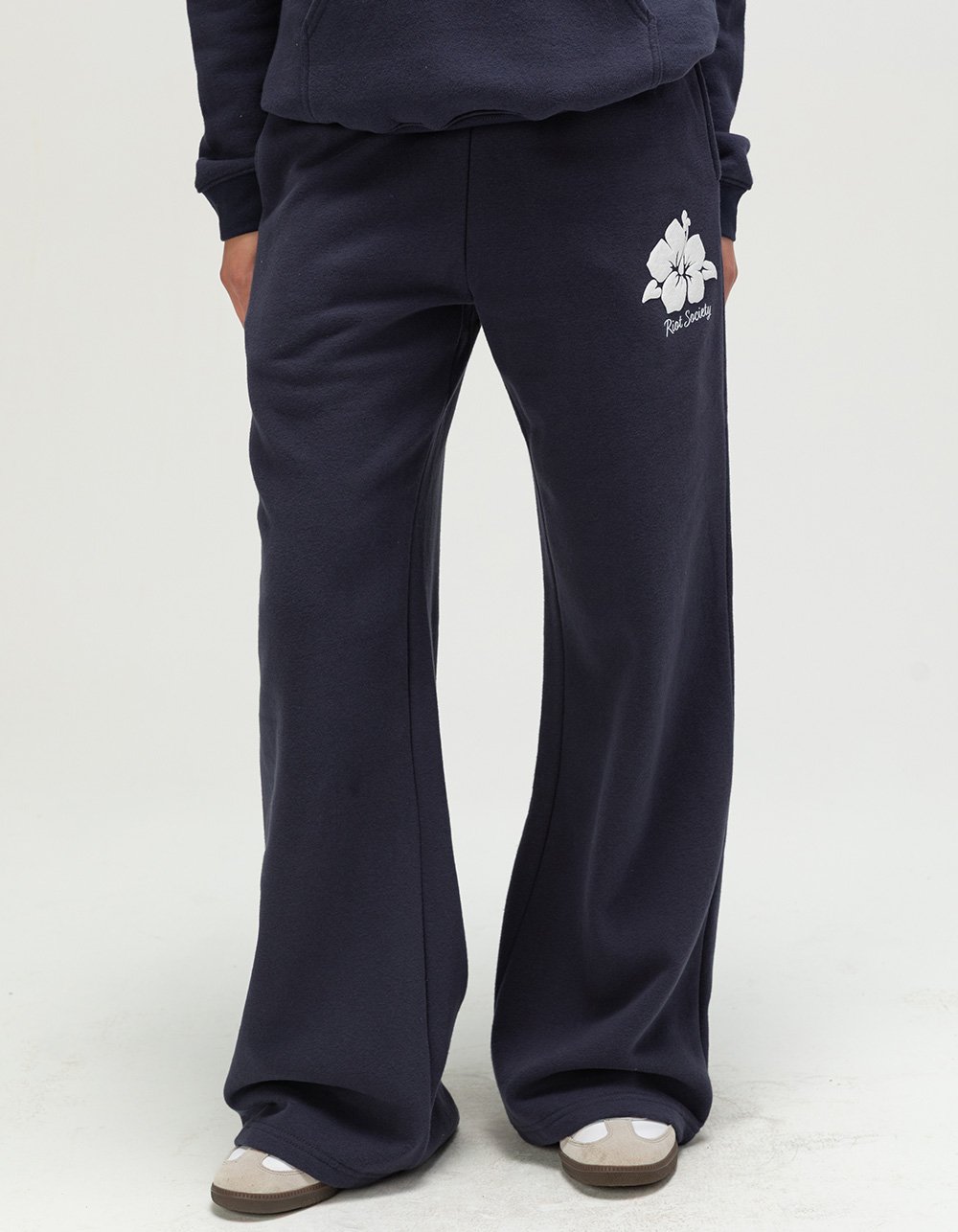 RIOT SOCIETY Beach Womens Wide Leg Sweatpants - NAVY