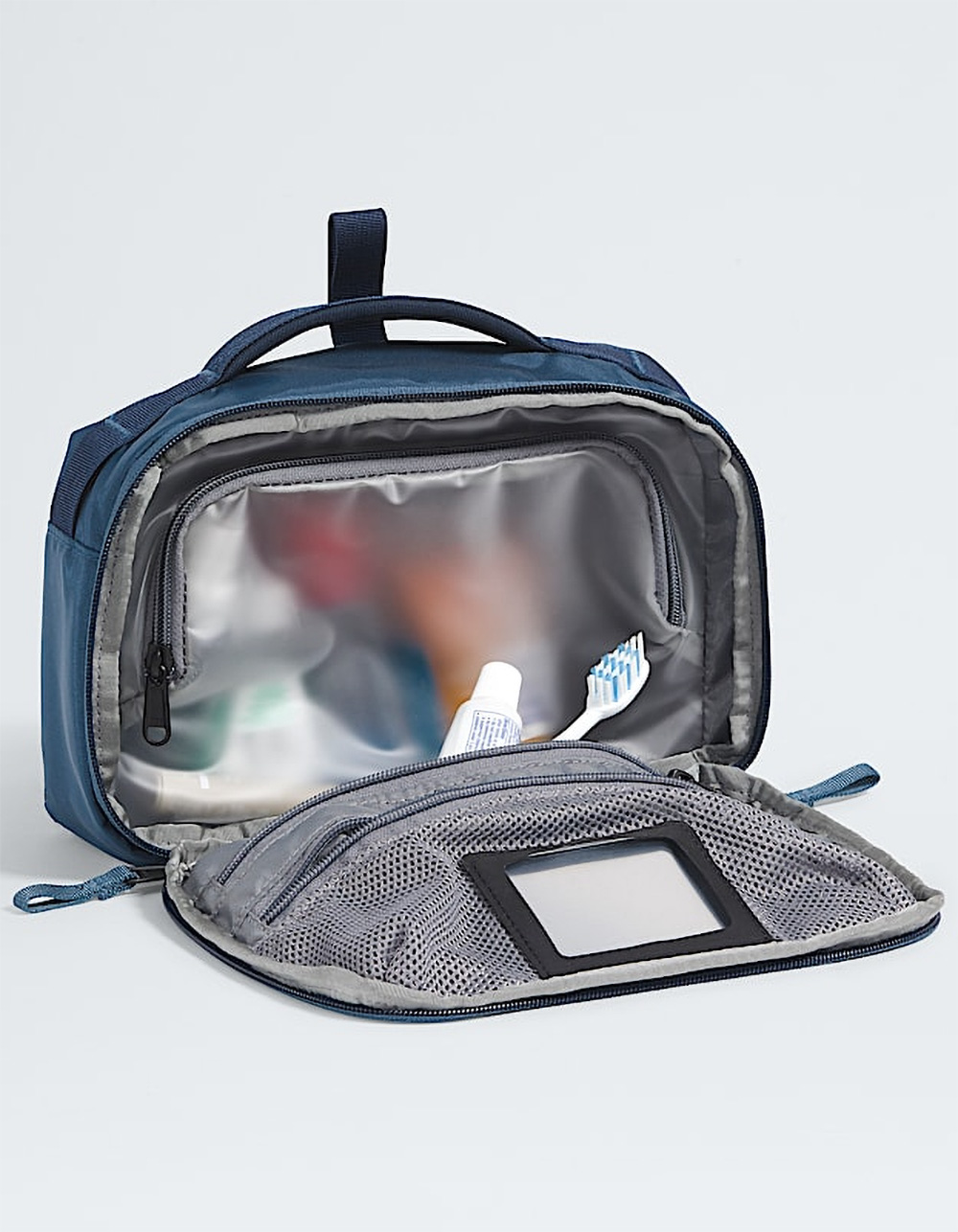 THE NORTH FACE Base Camp Voyager Toiletry Kit - NAVY