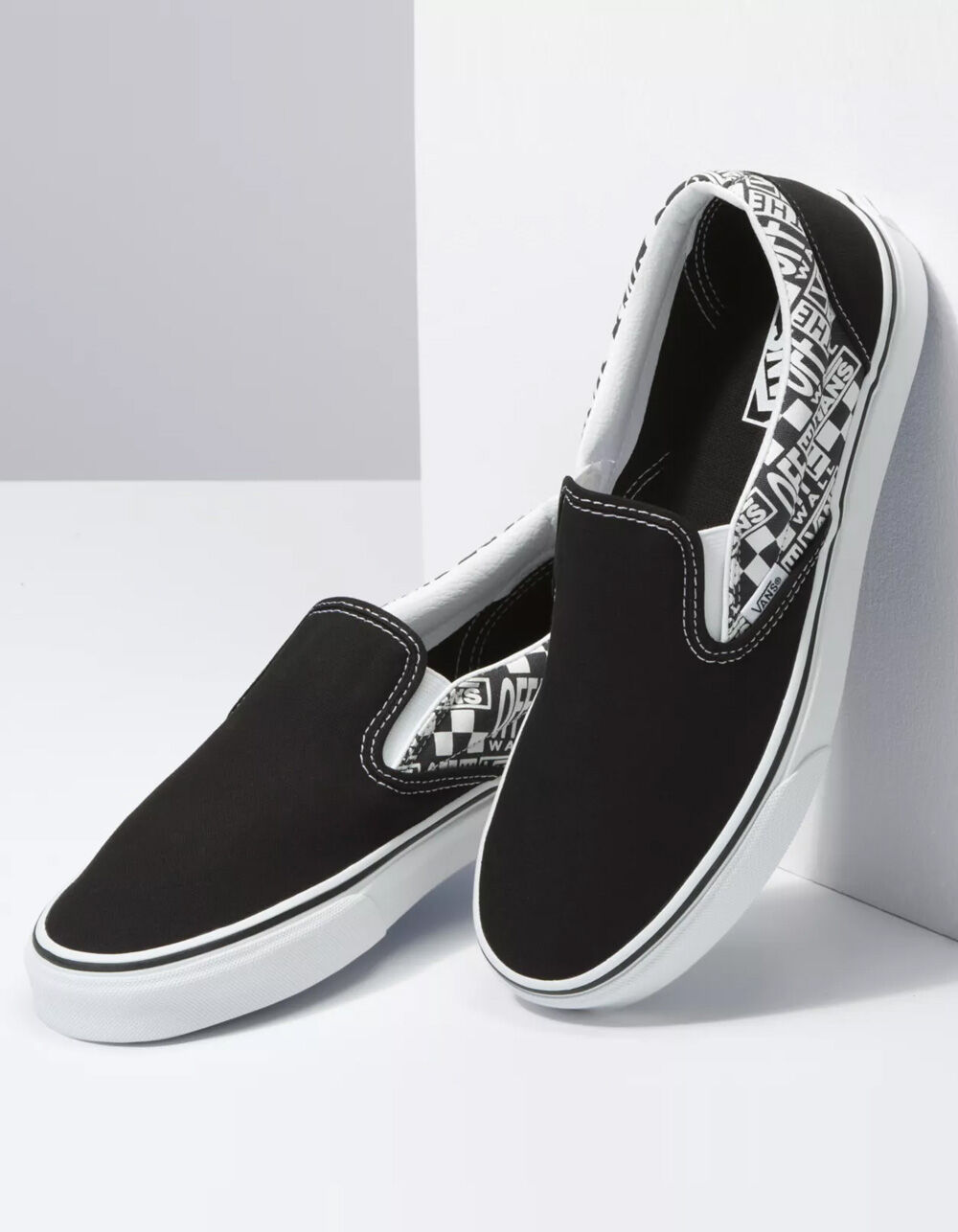 VANS Off The Wall Classic Slip-Ons - BLK/WHT | Tillys