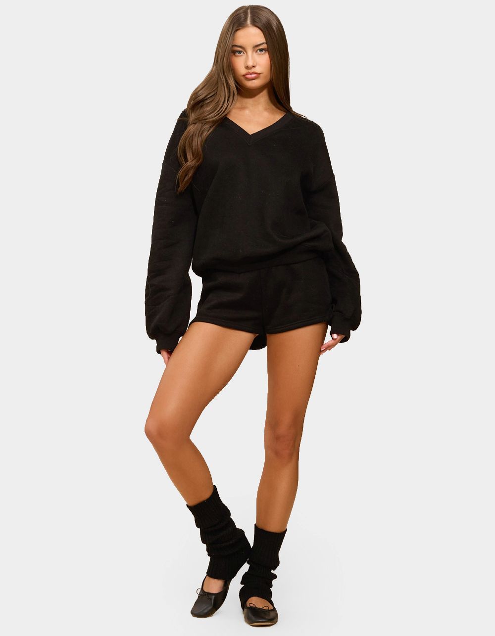 EDIKTED Bronte V-Neck Sweatshirt - BLACK