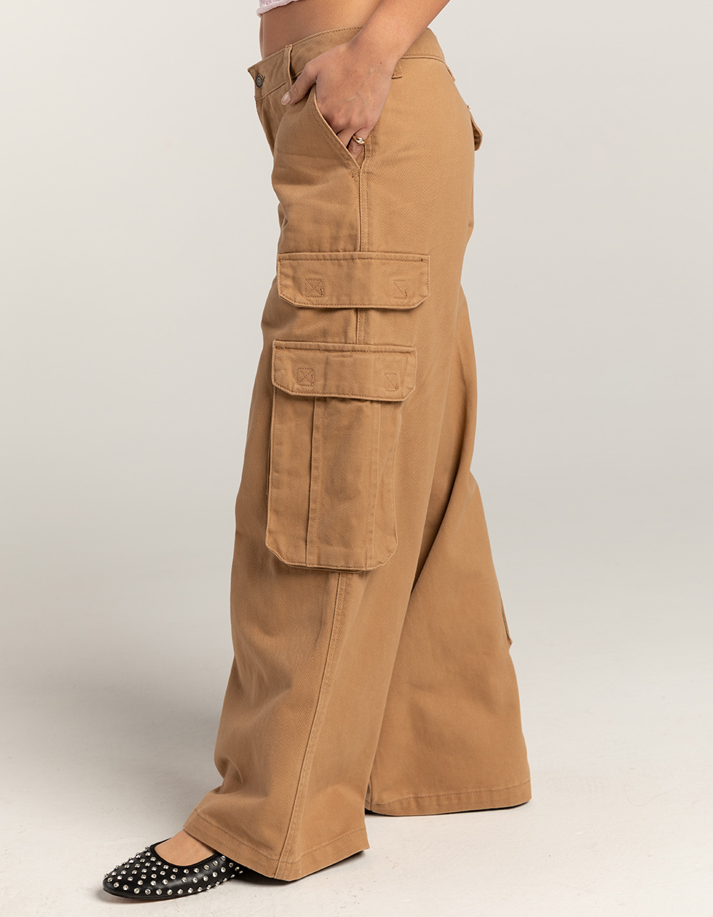 RSQ Womens Mid Rise Wide Leg Twill Cargo Pants - LIGHT BROWN