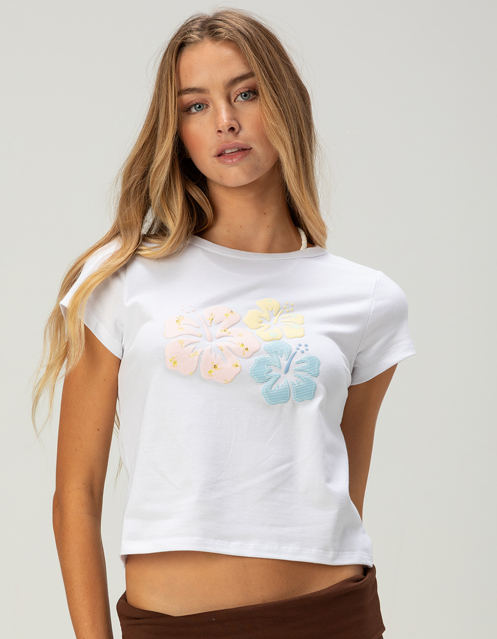 FULL TILT Hibiscus Puff Womens Baby Tee - WHITE
