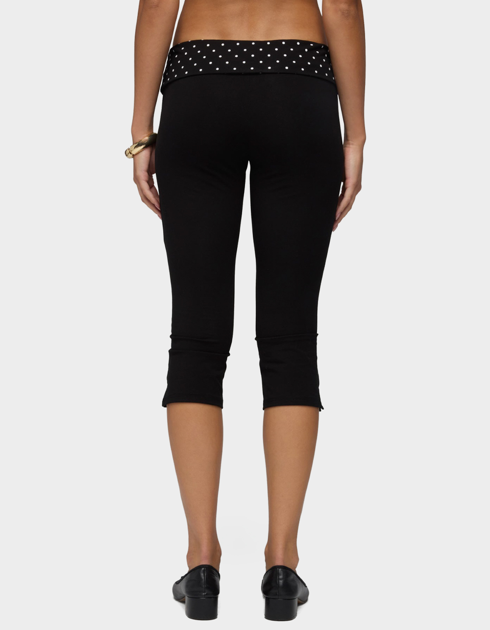 EDIKTED Genni Polka Dot Foldover Capri Pants - BLACK