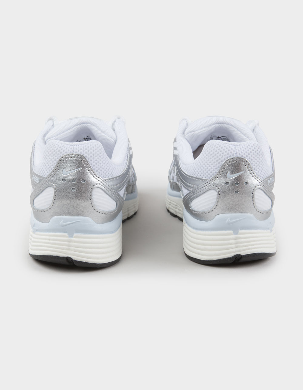 NIKE P-6000 Womens Shoes - WHT/SILVER