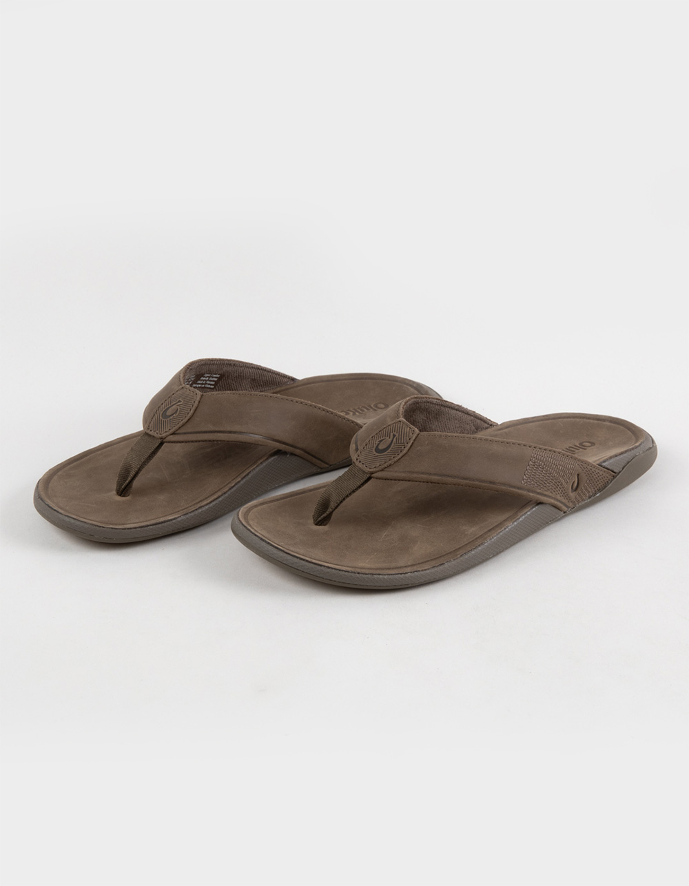 OLUKAI Tuahine Mens Flip Flops - OLIVE