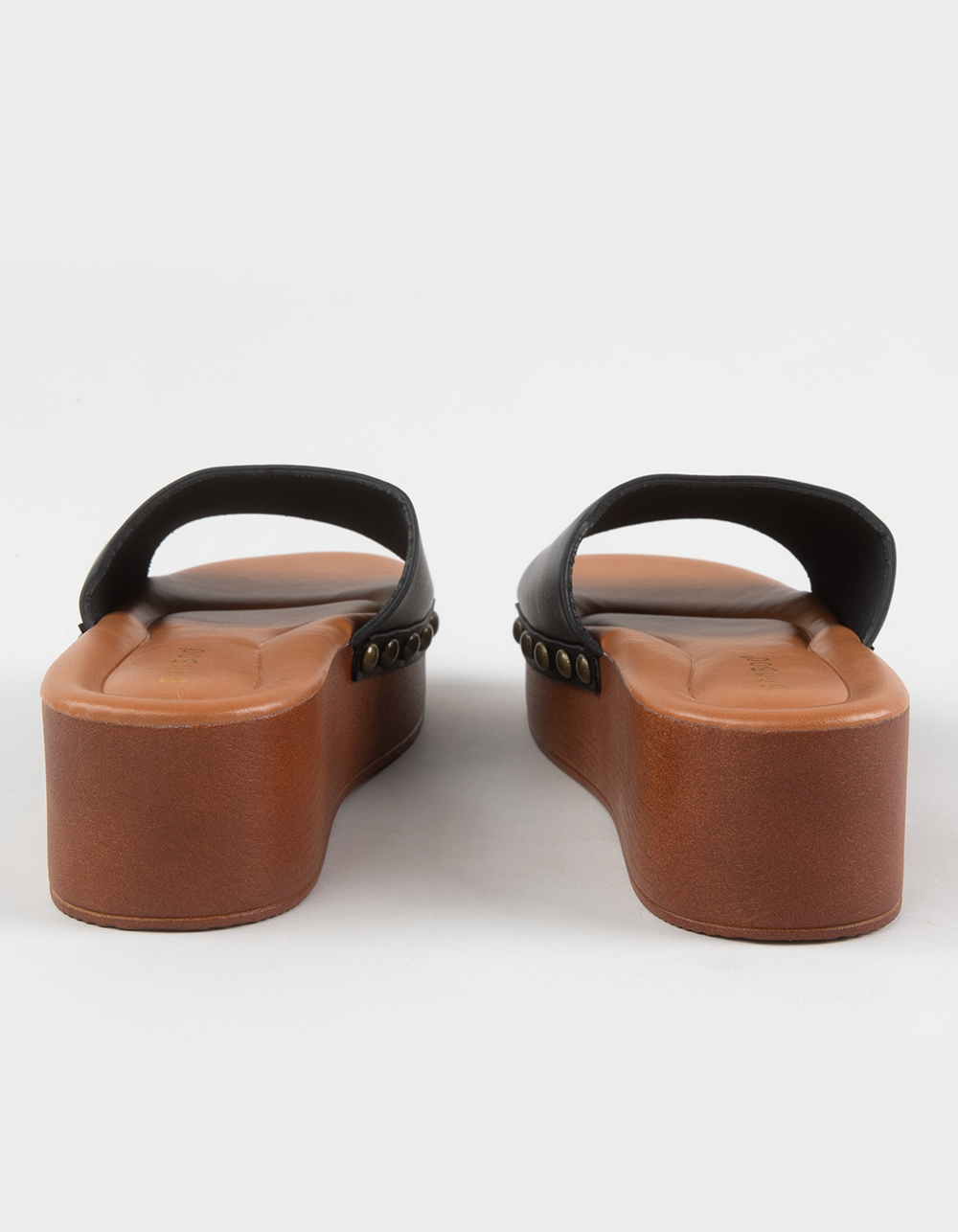 BAMBOO Rez Womens Studded Flatform Slides