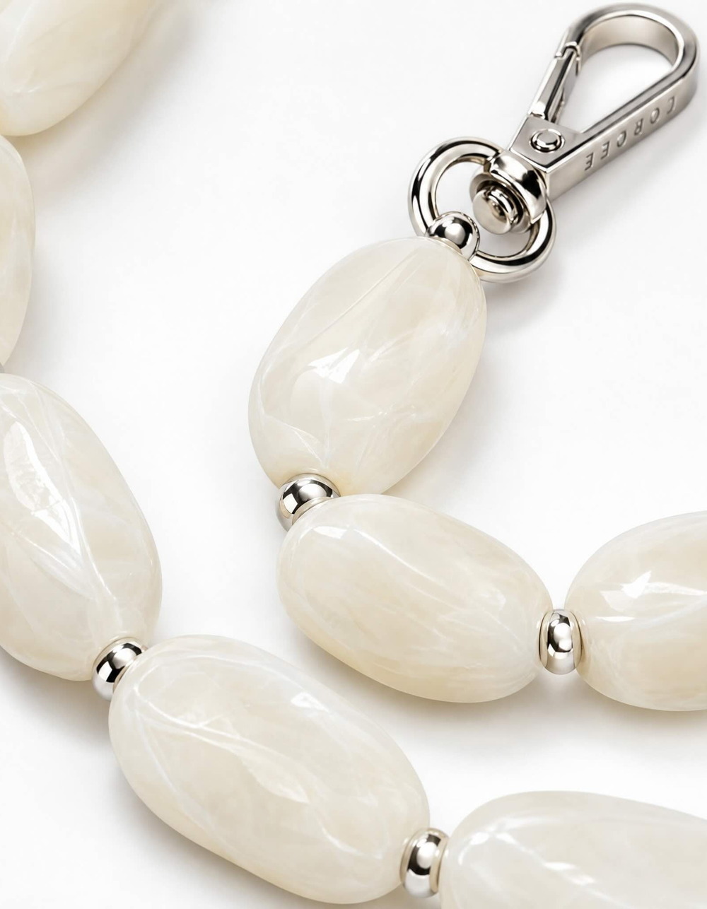 CORDEE CASES Aurelia iPhone 15/16e/17e Chain Set - ANTIQUE WHITE