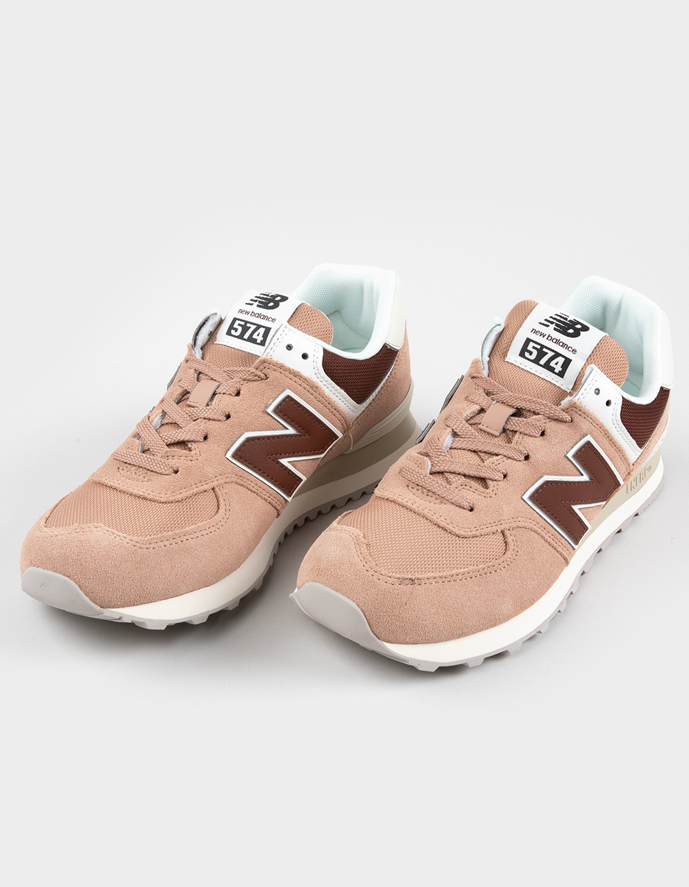 NEW BALANCE 574 Womens Shoes - BEIGE/CHOC