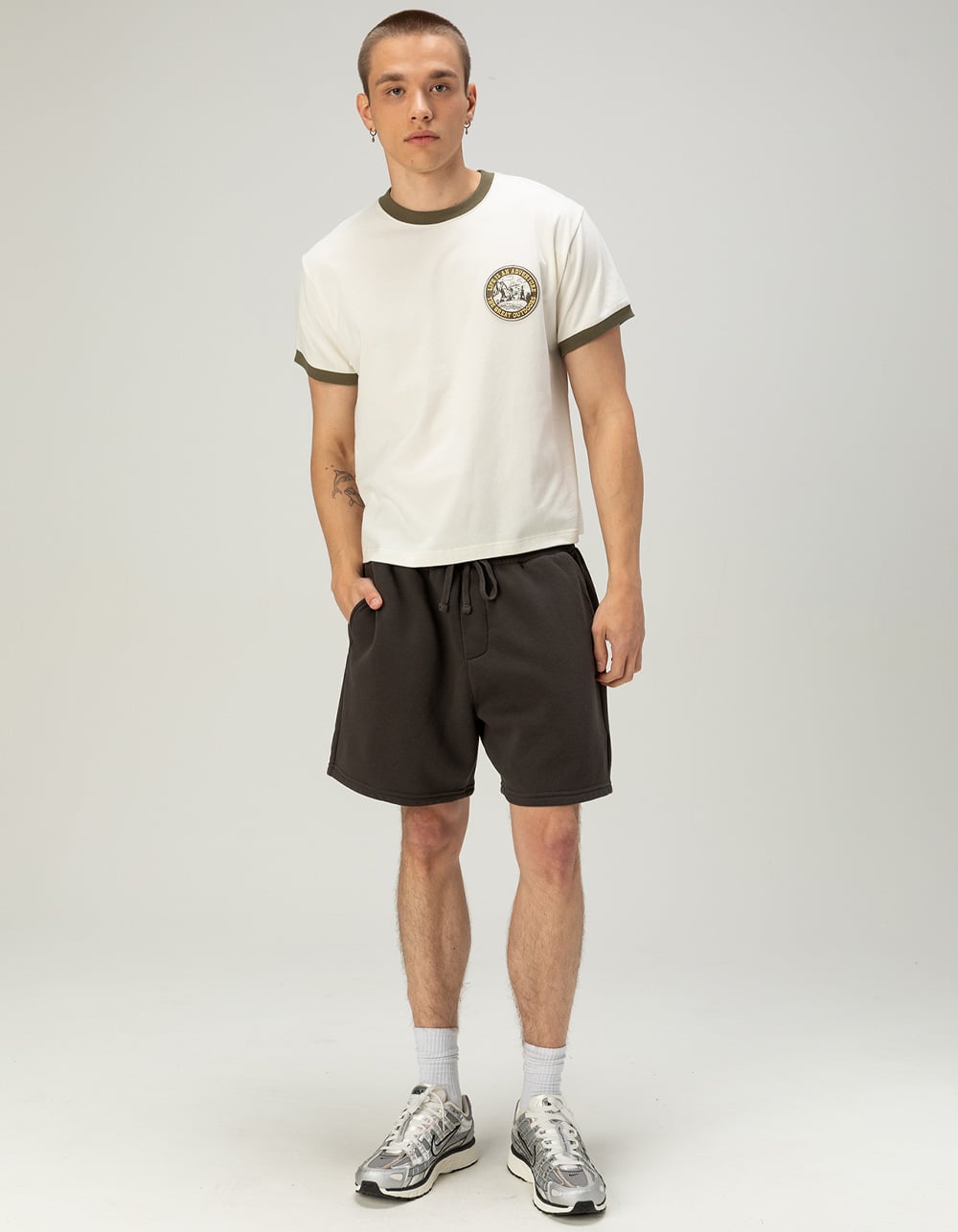 RSQ x Peanuts Outdoor Mens Shrunken Tee - OFF WHITE