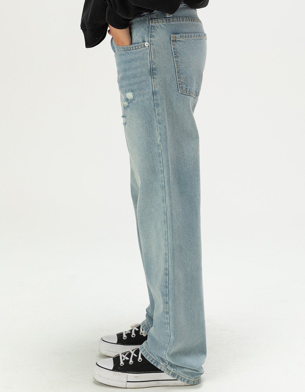 RSQ Womens Low Rise Loose Straight Jeans - LIGHT WASH