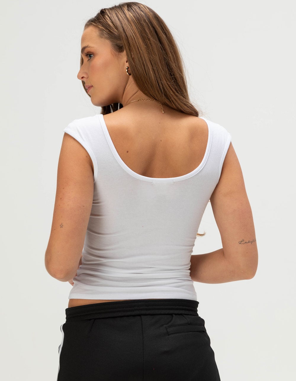 BOZZOLO Womens Scoop Neck Sleeveless Top - WHITE