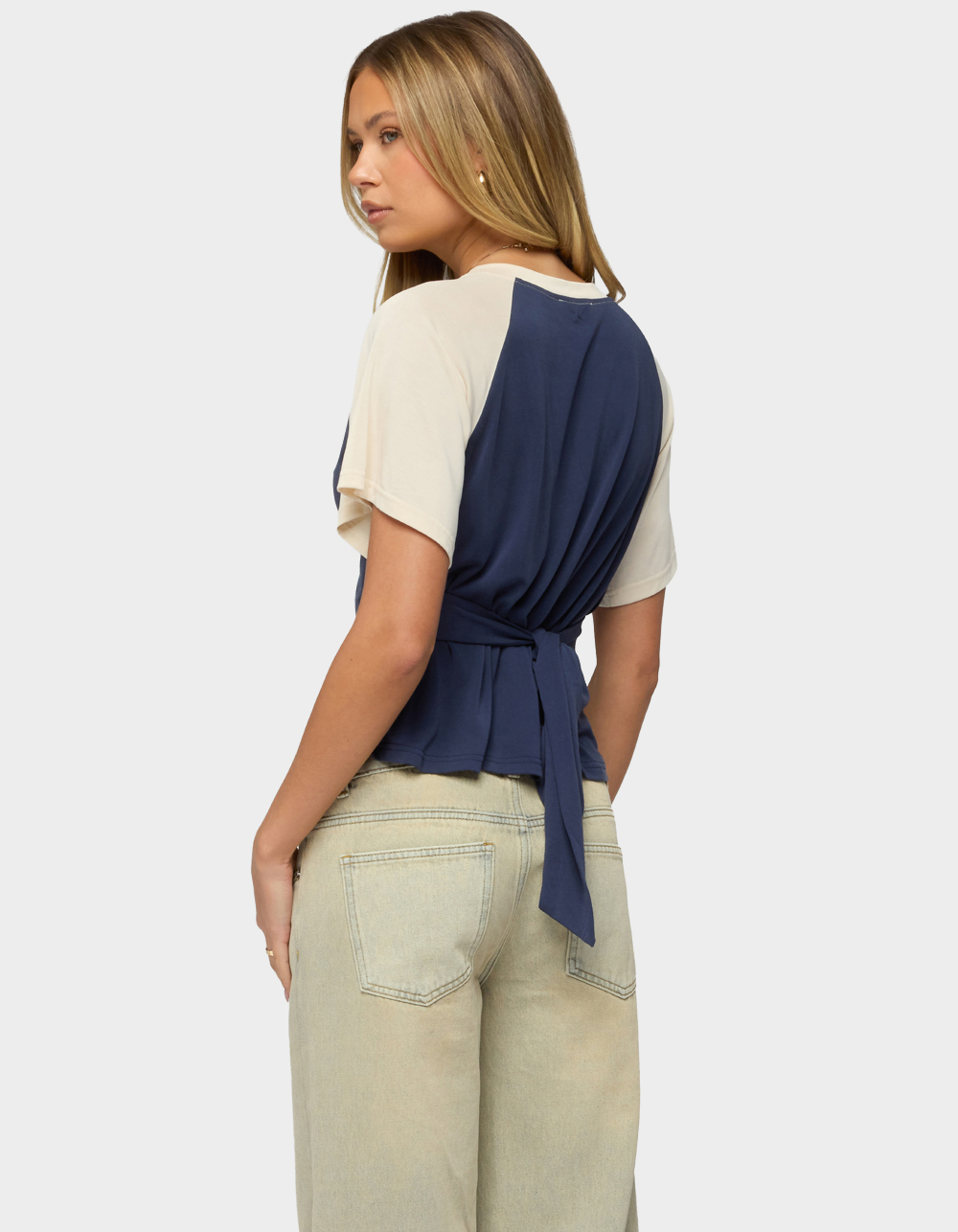 EDIKTED Fraise Contrast Back Tie Raglan Top - NAVY
